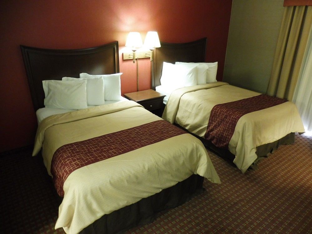 Quality Inn & Suites Owego Exterior photo
